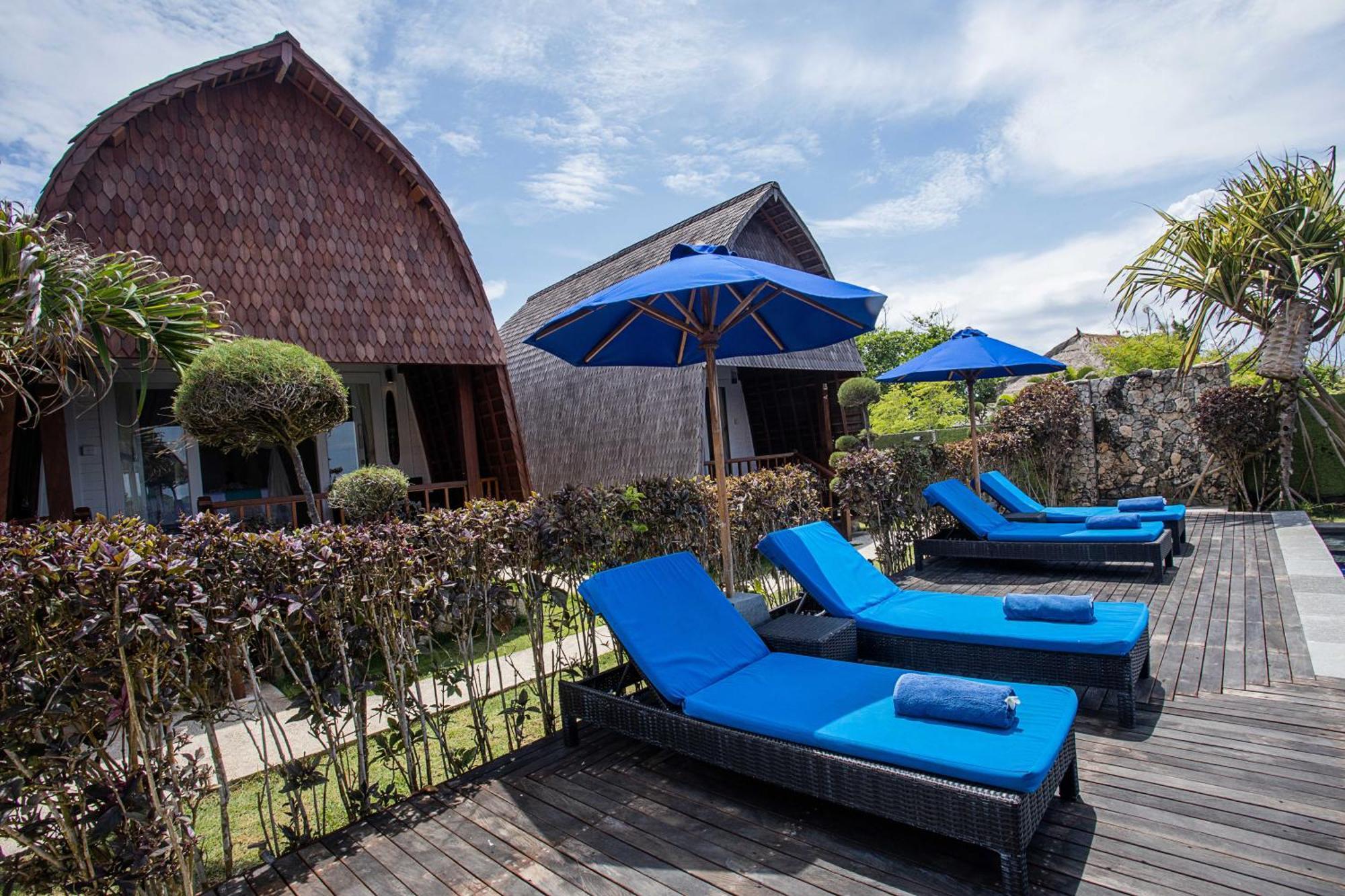 Water Blow Huts Nusa Lembongan  Exterior photo
