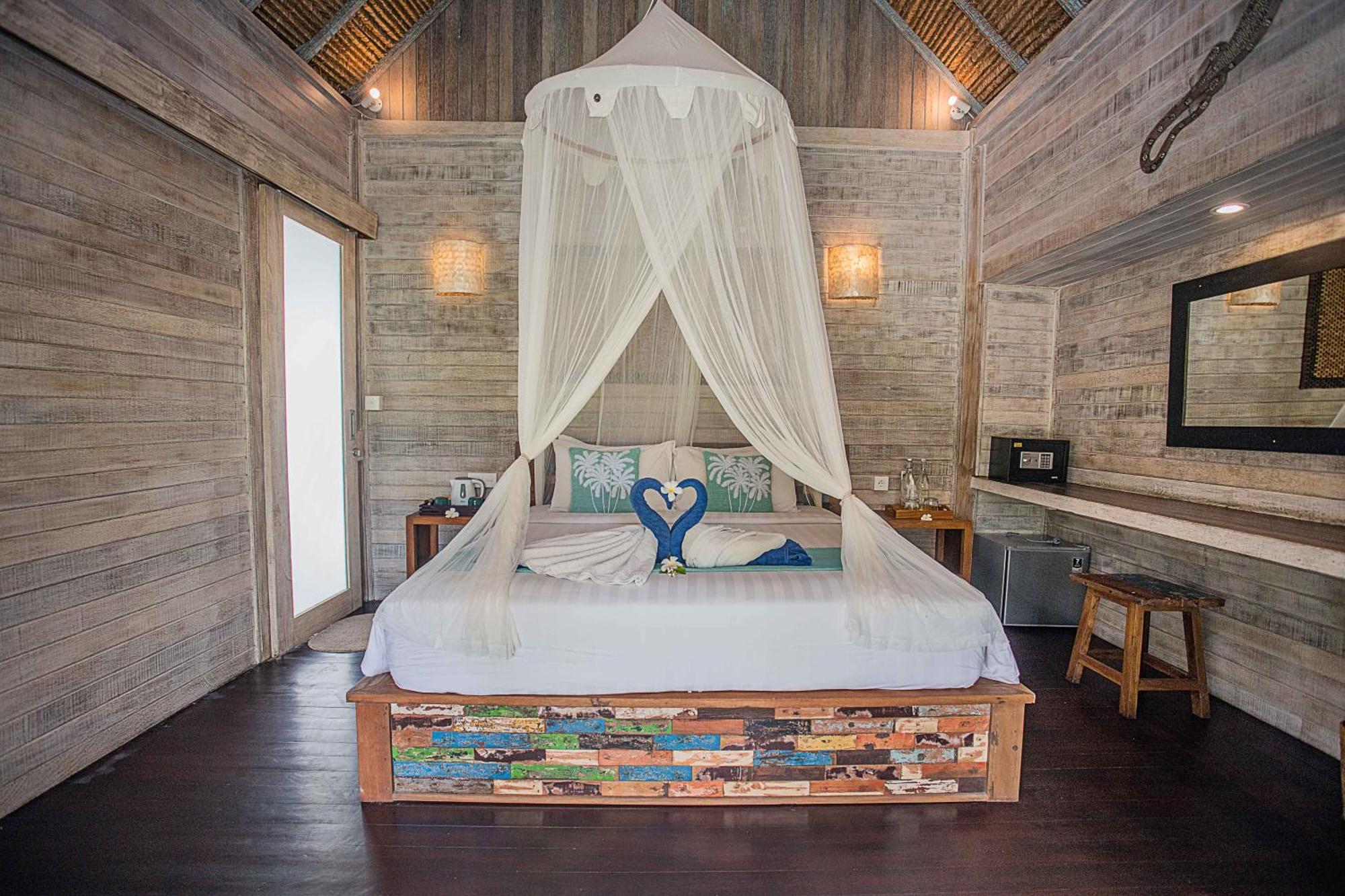 Water Blow Huts Nusa Lembongan  Exterior photo