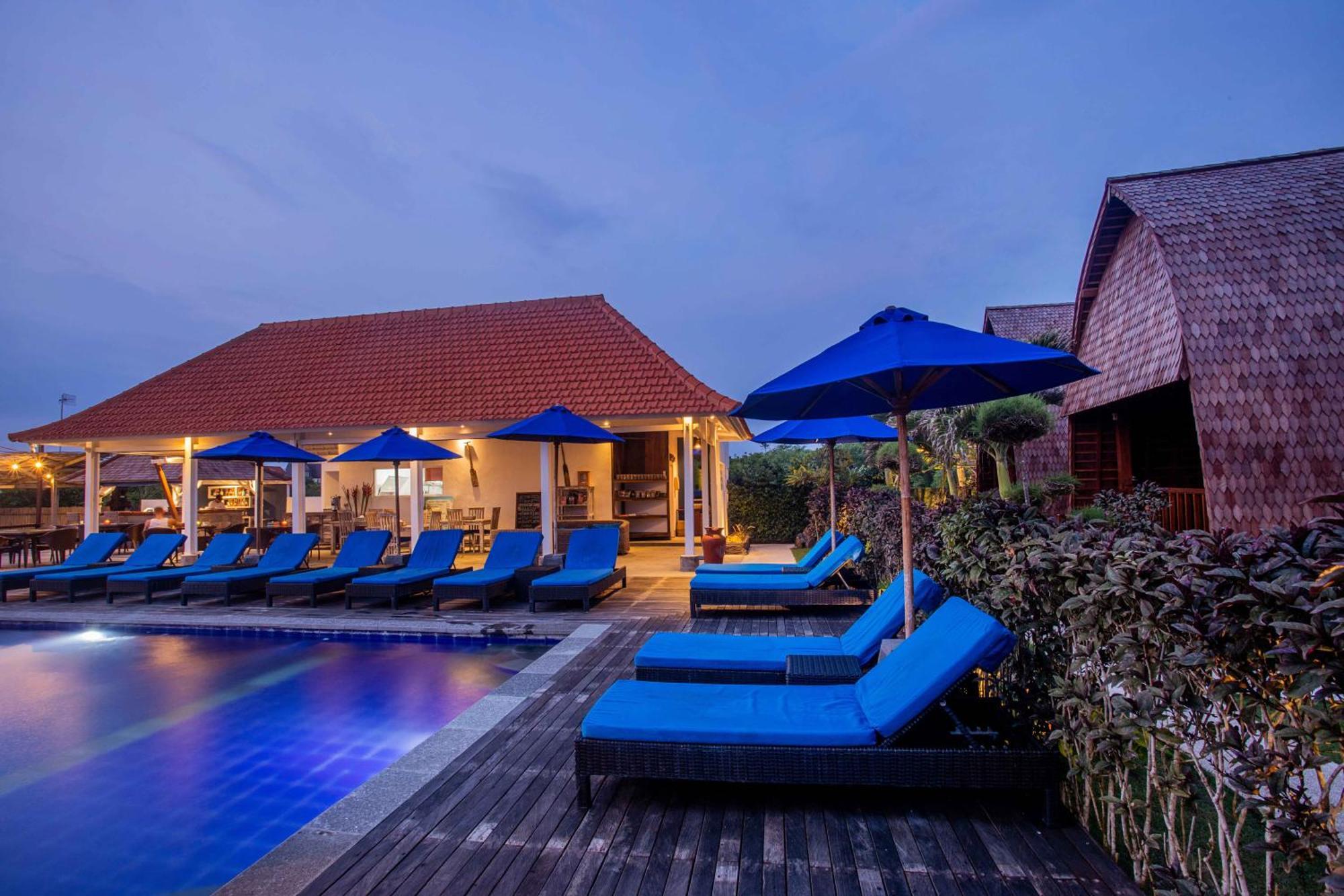 Water Blow Huts Nusa Lembongan  Exterior photo