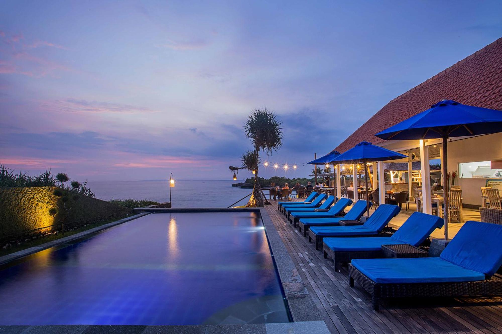 Water Blow Huts Nusa Lembongan  Exterior photo